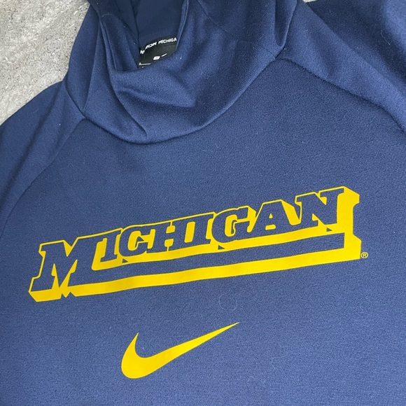 Mens Michigan Center Swoosh Nike Hoodie Size Small - Picture 3 of 12